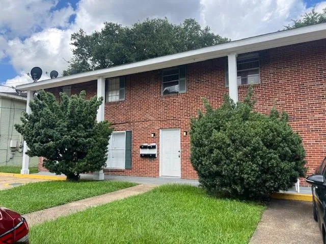 $459,900 | 208 Marion Court, River Ridge, LA 70123