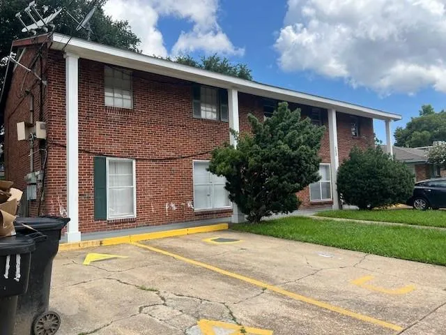 $459,900 | 208 Marion Court, River Ridge, LA 70123