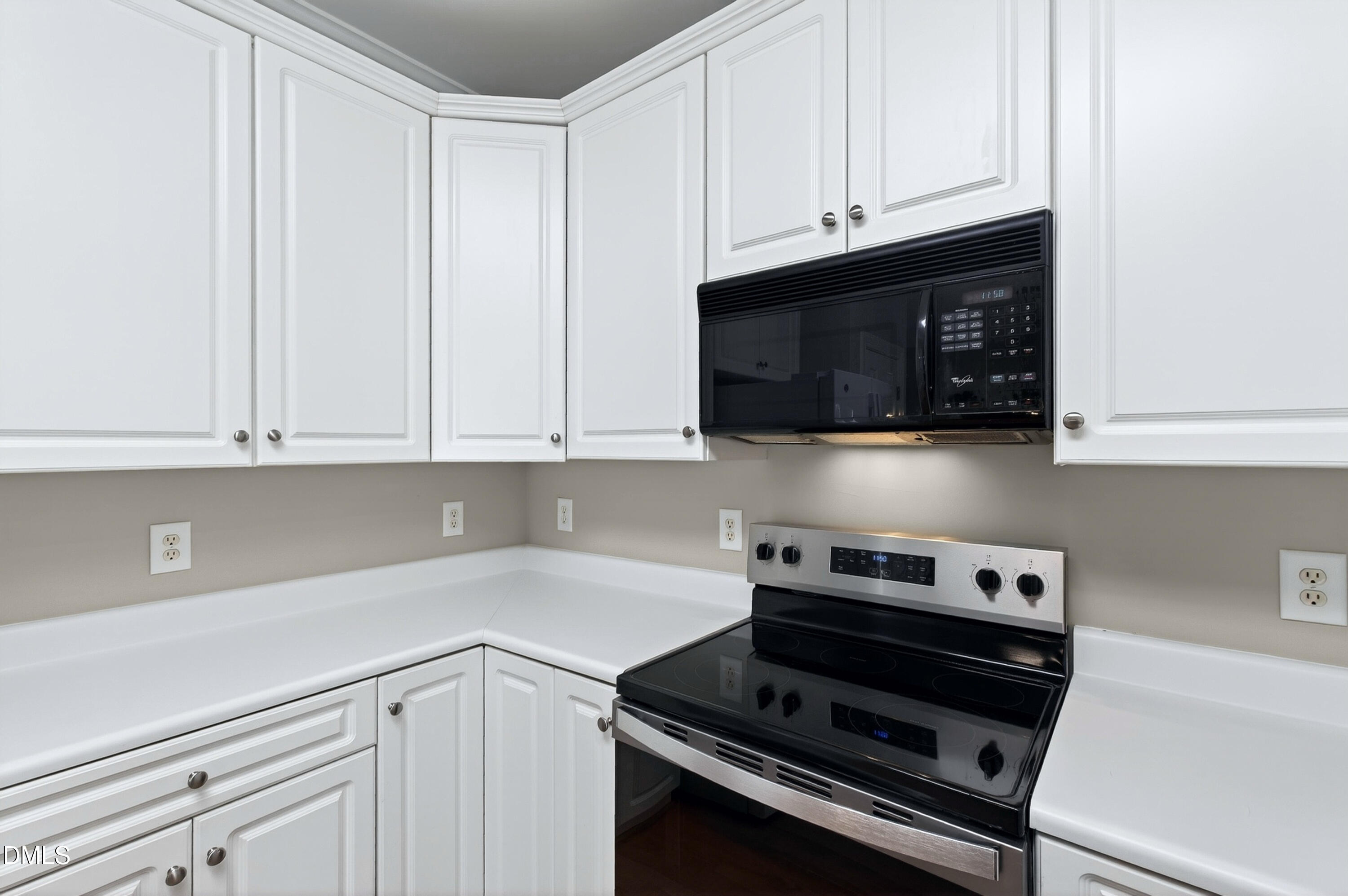 913 Tanworth Drive Raleigh, NC 27615 - Photo 22 of 69