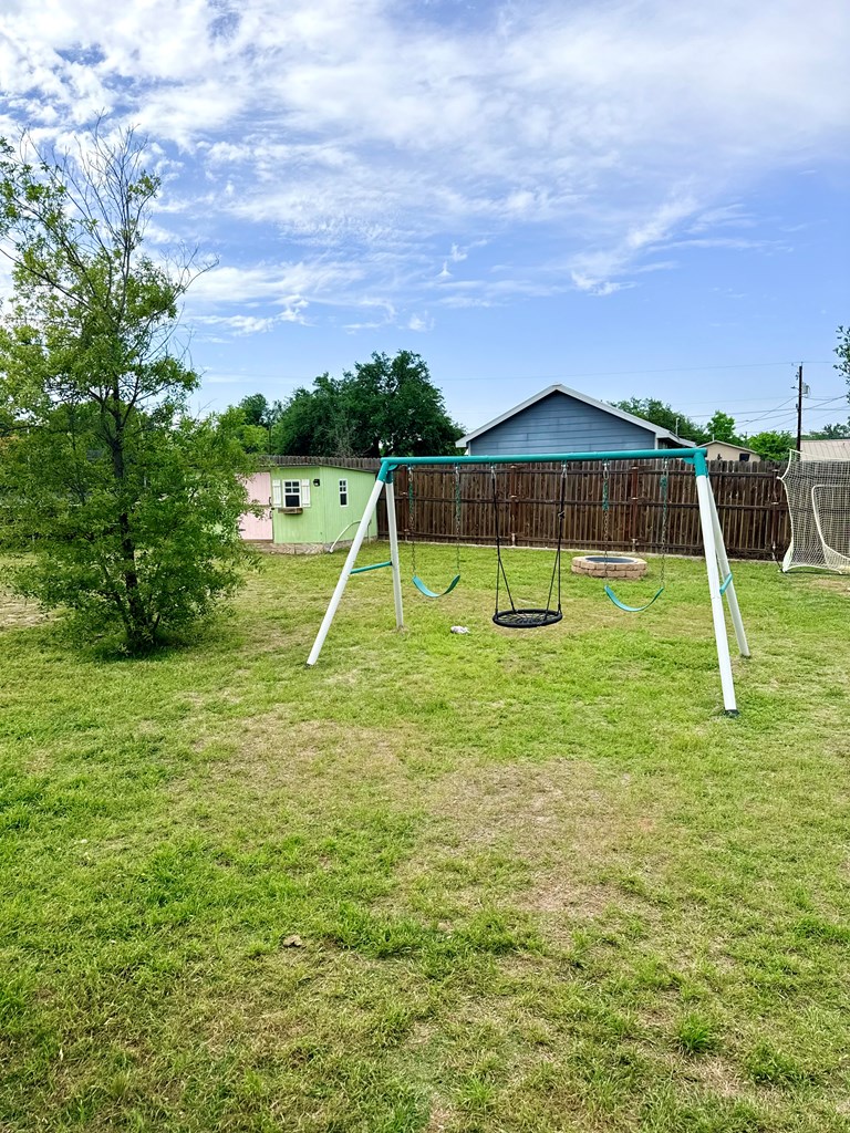 1038 Martin Street Mason, TX 76856 - Photo 15 of 18