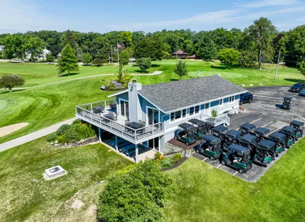 $895,000 | 225 Waubun Drive, Fontana, WI 53125