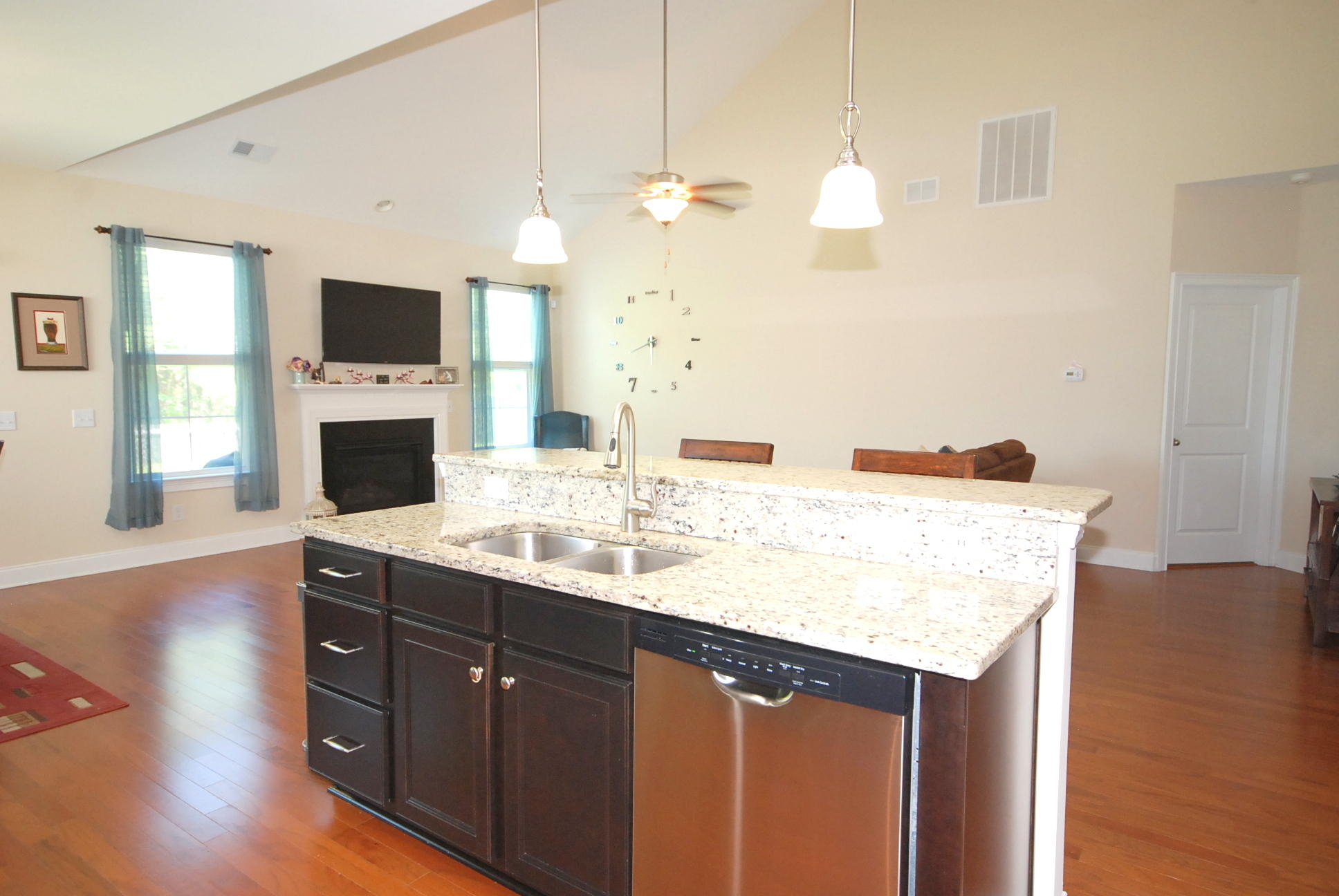 419 Spectrum Road Summerville, SC 29486 - Photo 13 of 36 DSC_7910