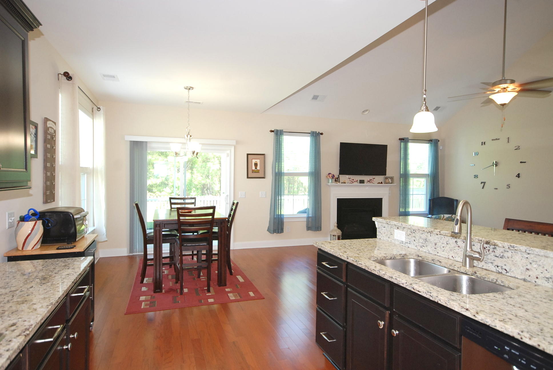 419 Spectrum Road Summerville, SC 29486 - Photo 14 of 36 DSC_7912