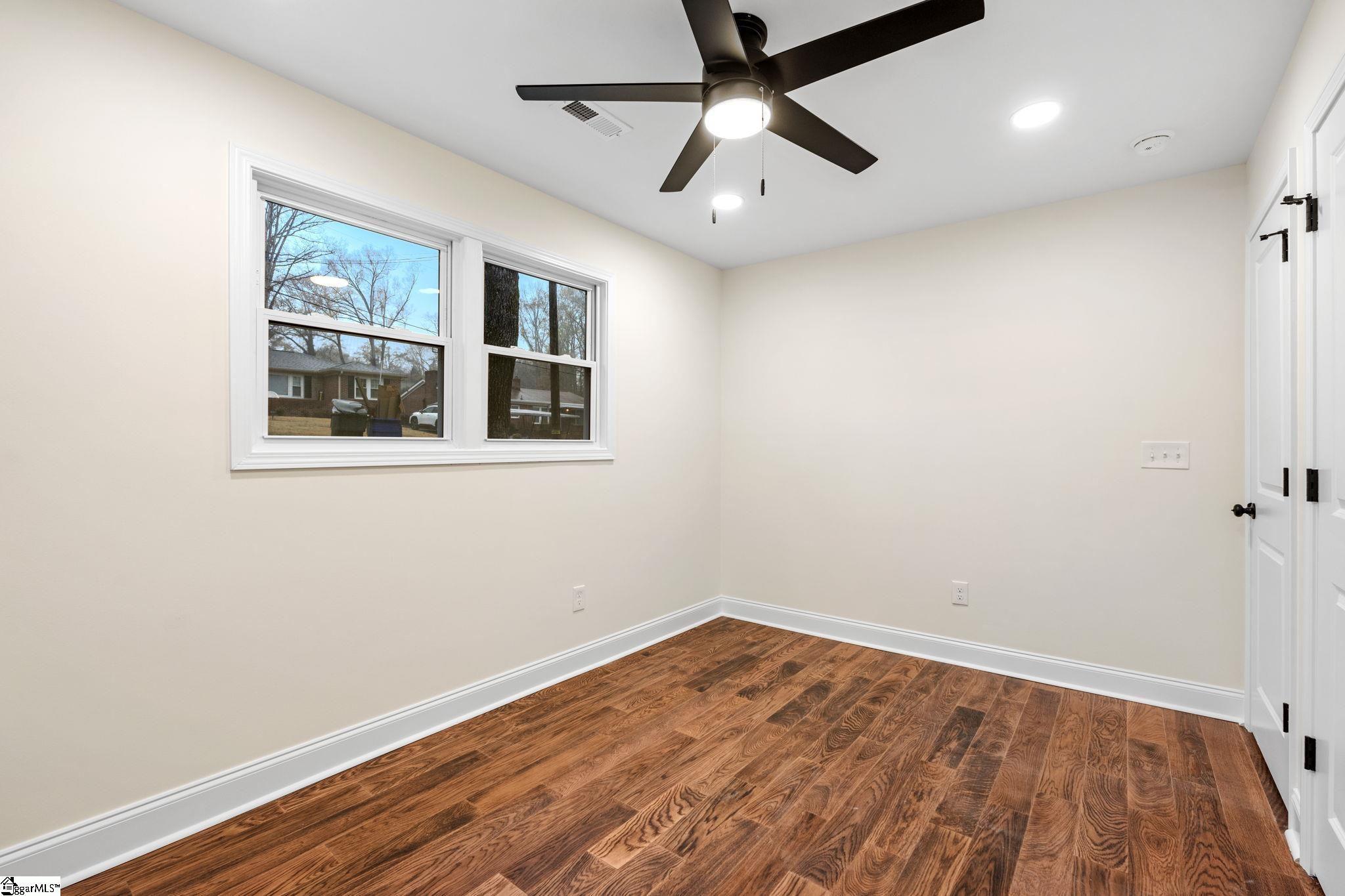 318 Elder Street Greenville, SC 29607 - Photo 16 of 29