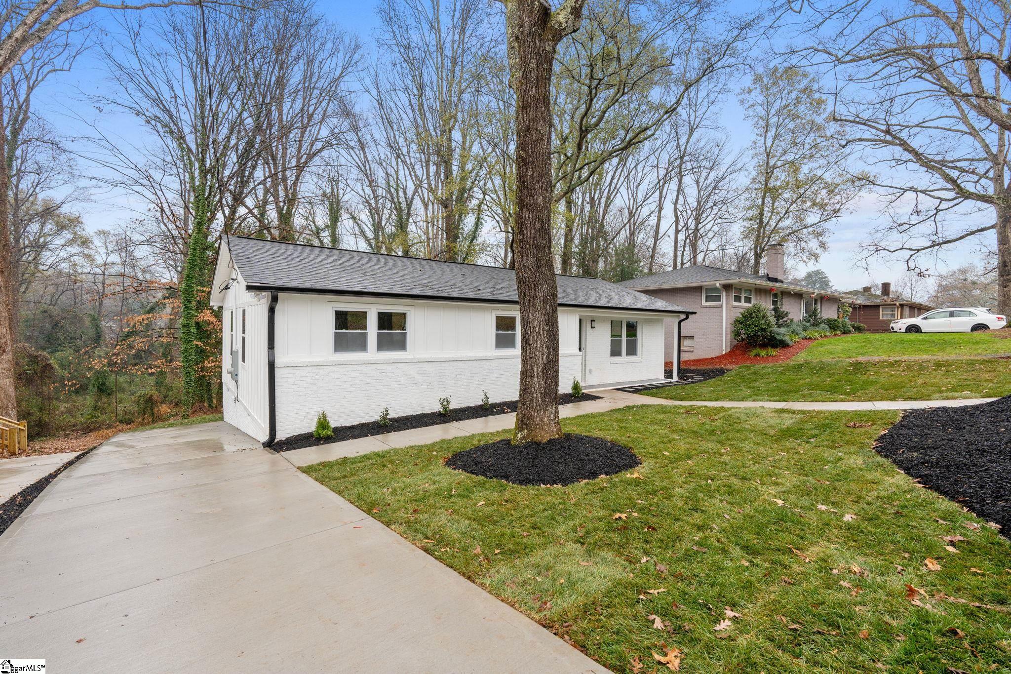 318 Elder Street Greenville, SC 29607 - Photo 3 of 29