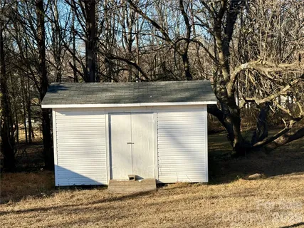 $239,000 | 438 Pop Davis Road, Taylorsville, NC 28681