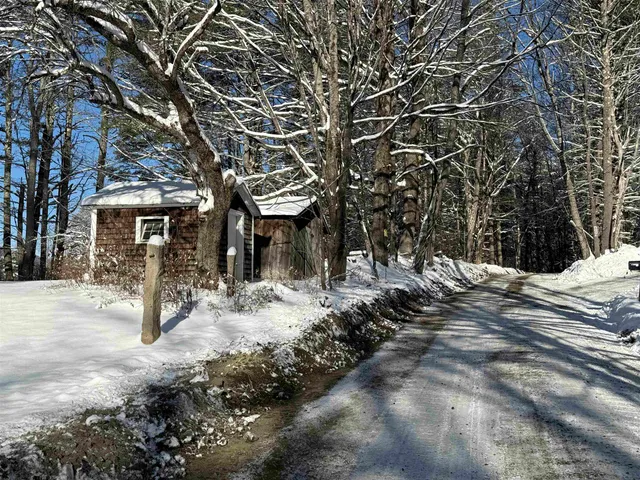 $674,000 | 35 Stevens Road, Cavendish, VT 05142