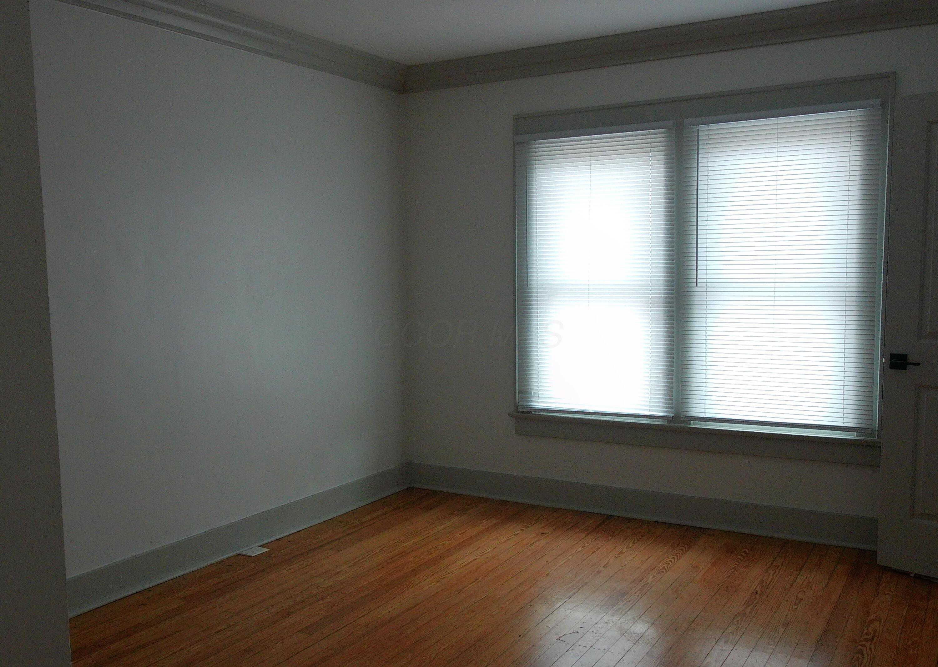 1465 Lockbourne Road Columbus, OH 43206 - Photo 14 of 24 14