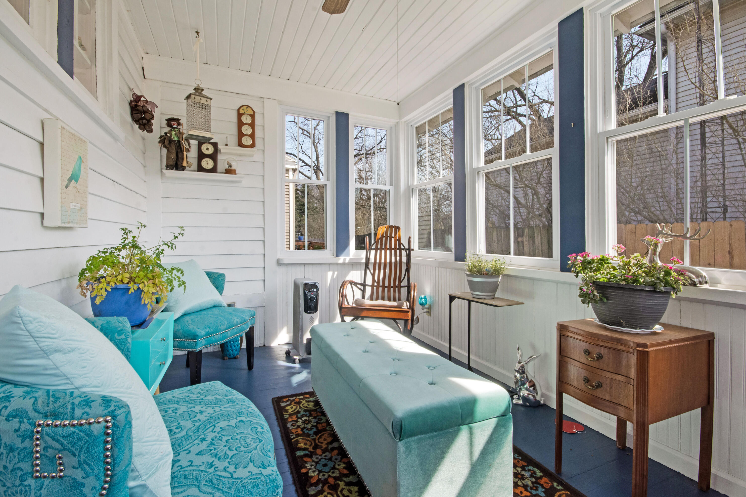 519 Madison Street Lake Geneva, WI 53147 - Photo 11 of 21 Sun Room