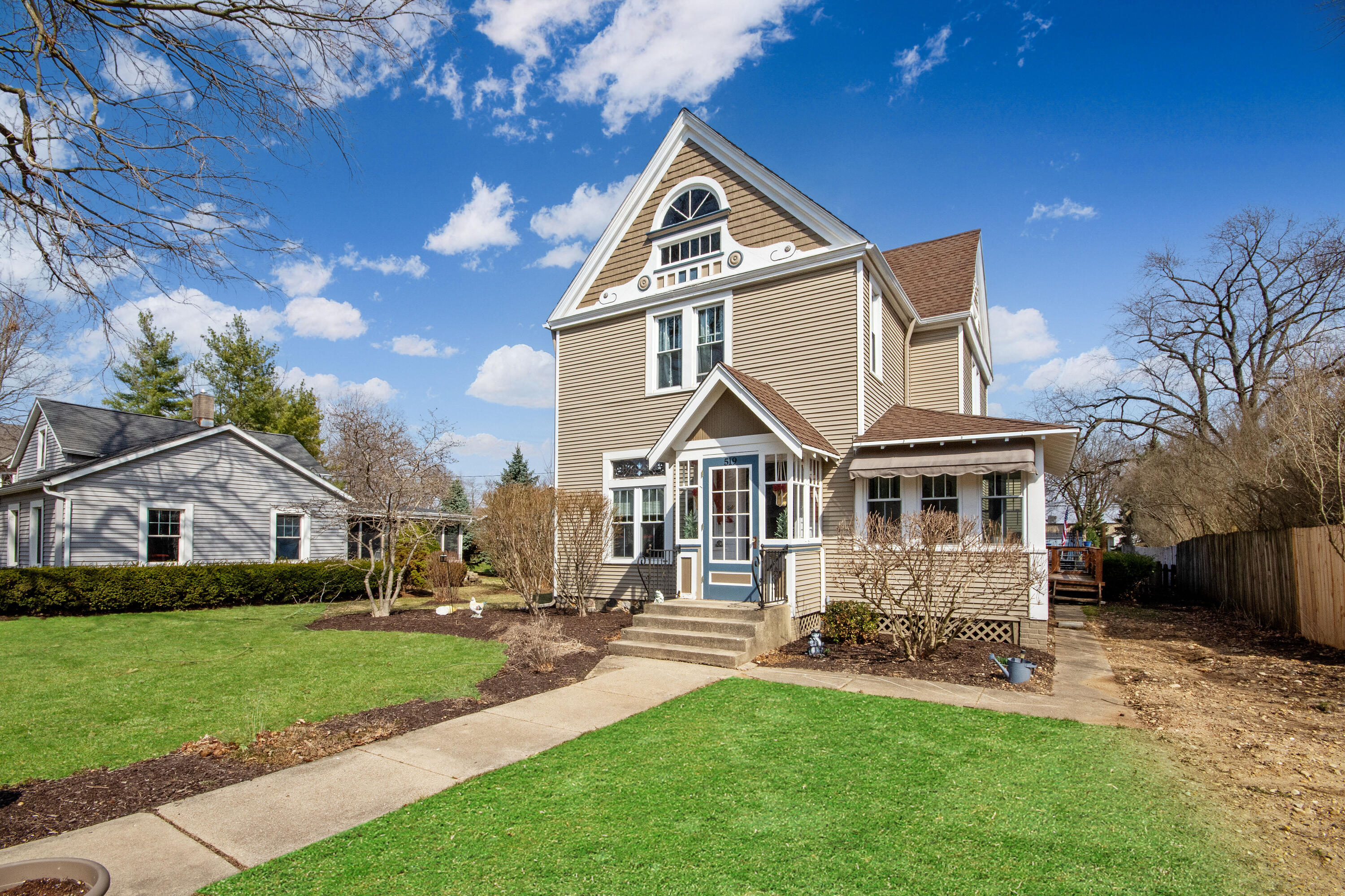 519 Madison Street Lake Geneva, WI 53147 - Photo 16 of 21 Front Exterior
