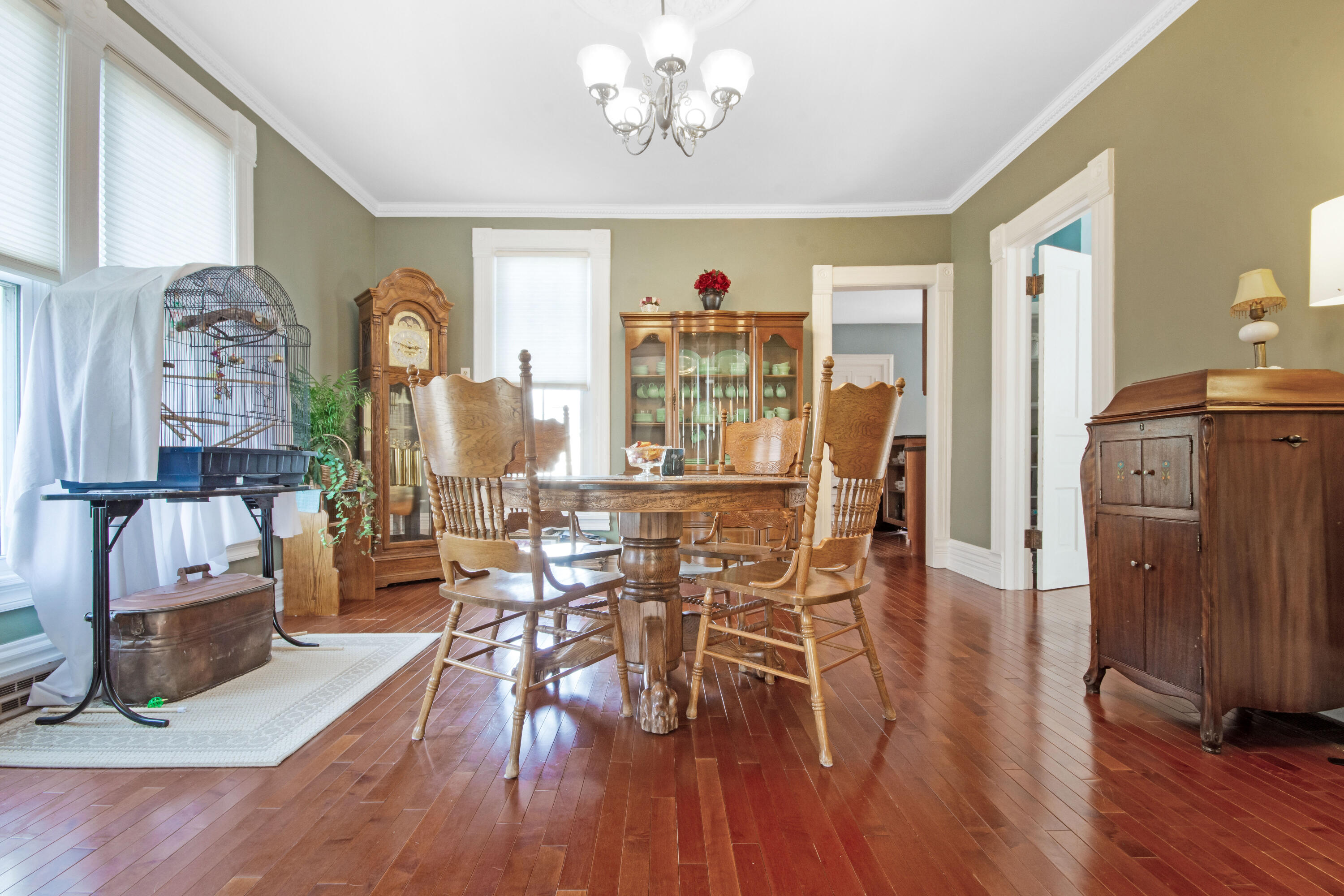 519 Madison Street Lake Geneva, WI 53147 - Photo 8 of 21 Dining Room