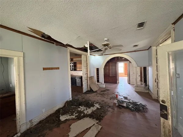 $140,000 | 401 South Gardner Street, Whitewright, TX 75491