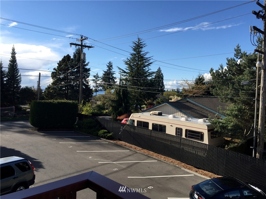 335 Heather Road, Unit 305 Everett, WA 98203 - Photo 5 of 16