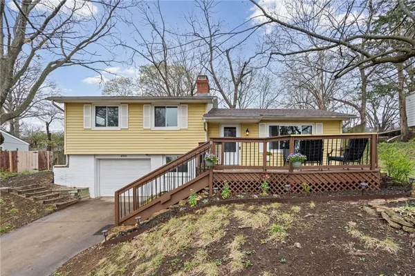 $355,000 | 4909 Nall Avenue, Roeland Park, KS 66205