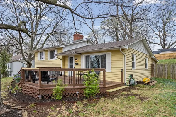 $355,000 | 4909 Nall Avenue, Roeland Park, KS 66205