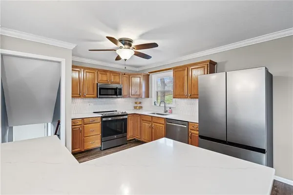 $355,000 | 4909 Nall Avenue, Roeland Park, KS 66205