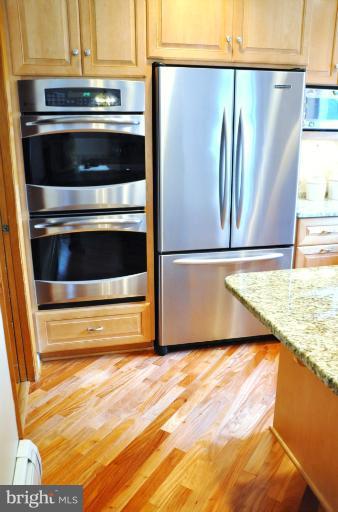 5986 Grove Hill Road Frederick, MD 21703 - Photo 25 of 30 Upscale stainless steel appliances