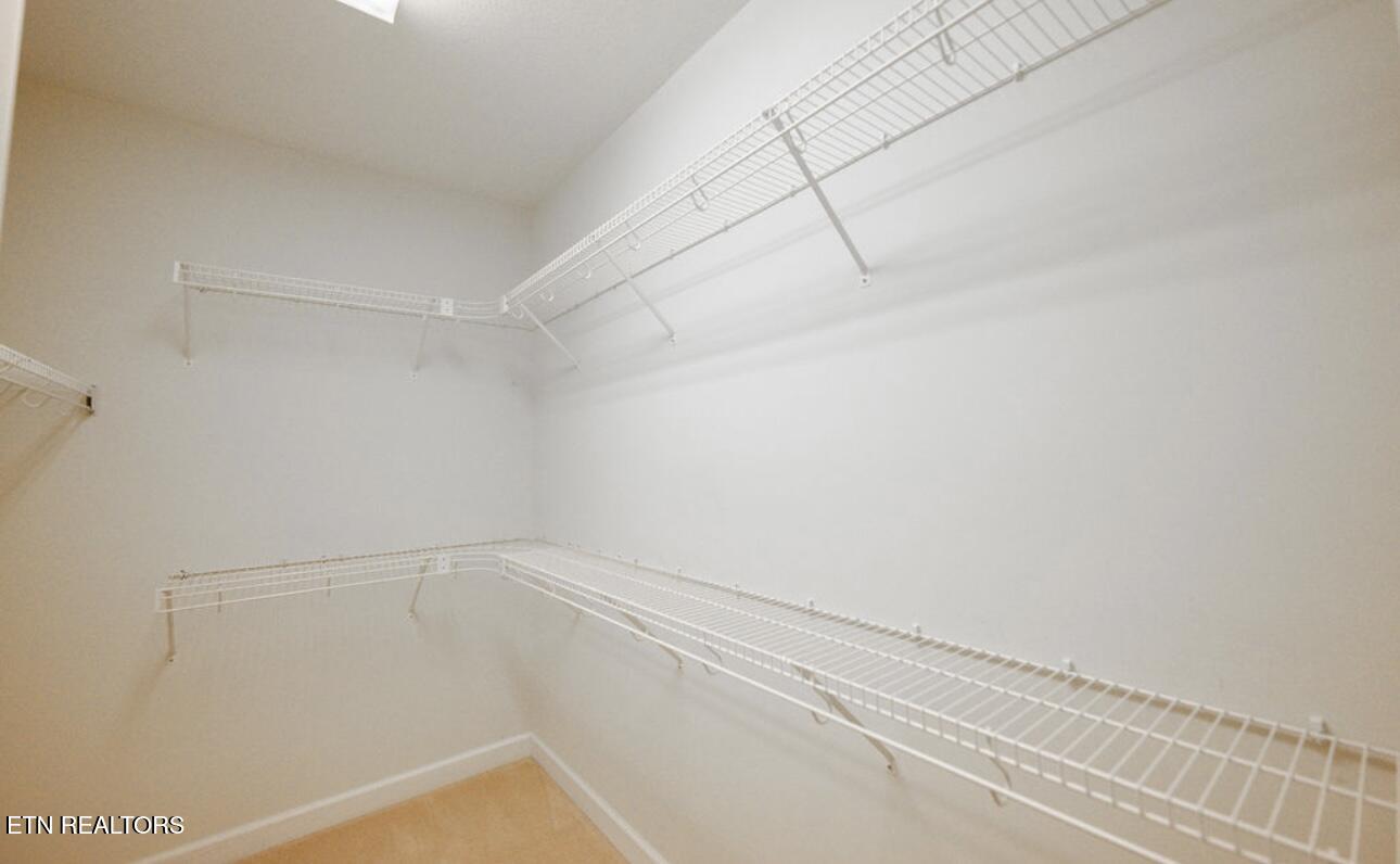 114 Tradewind Street Clinton, TN 37716 - Photo 15 of 25 primary closet