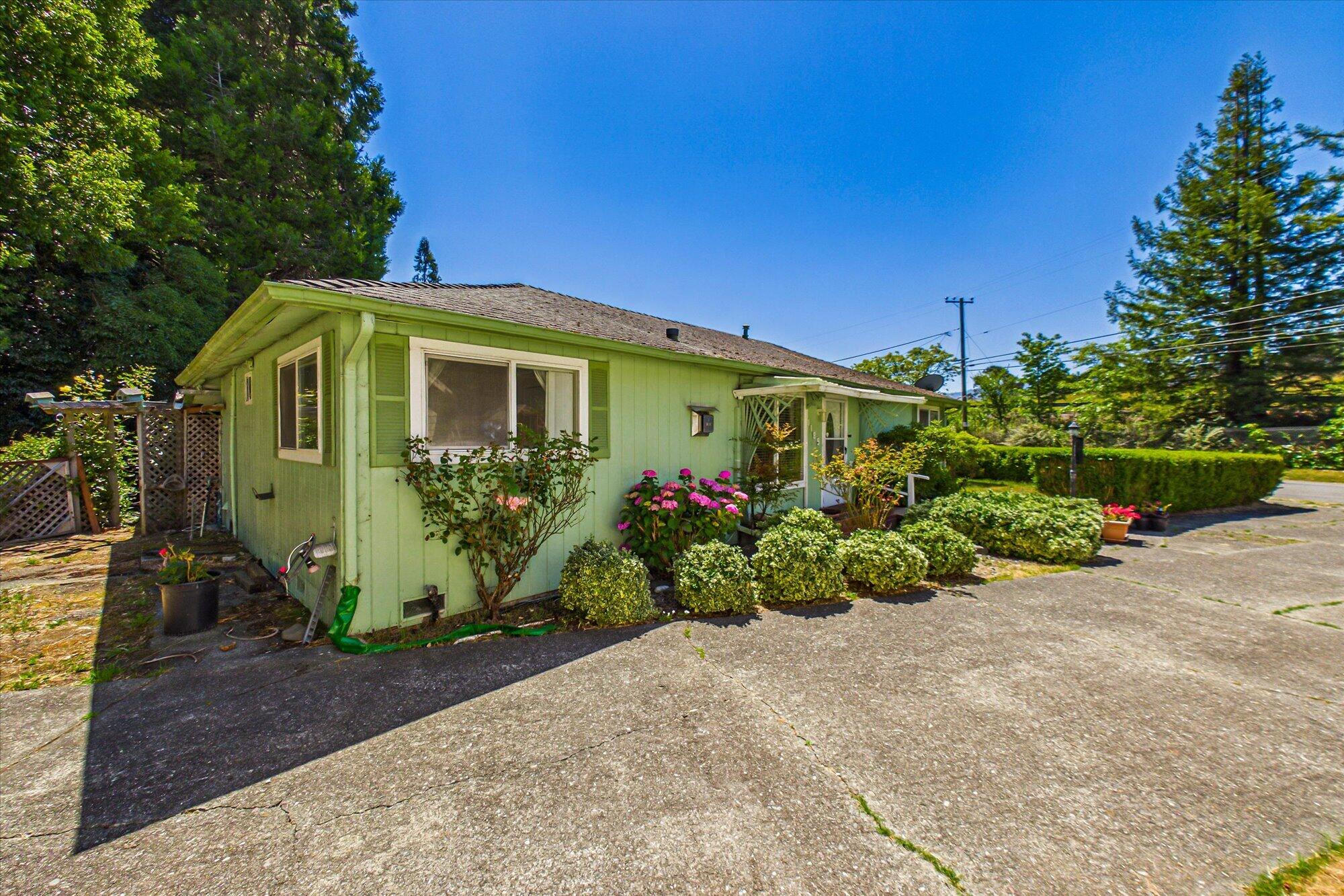 1185 Eeloa Avenue Rio Dell, CA 95562 - Photo 4 of 49
