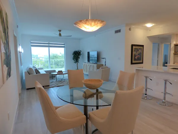 $6,250 | 802 West Windward Way, Unit 303, Lantana, FL 33462