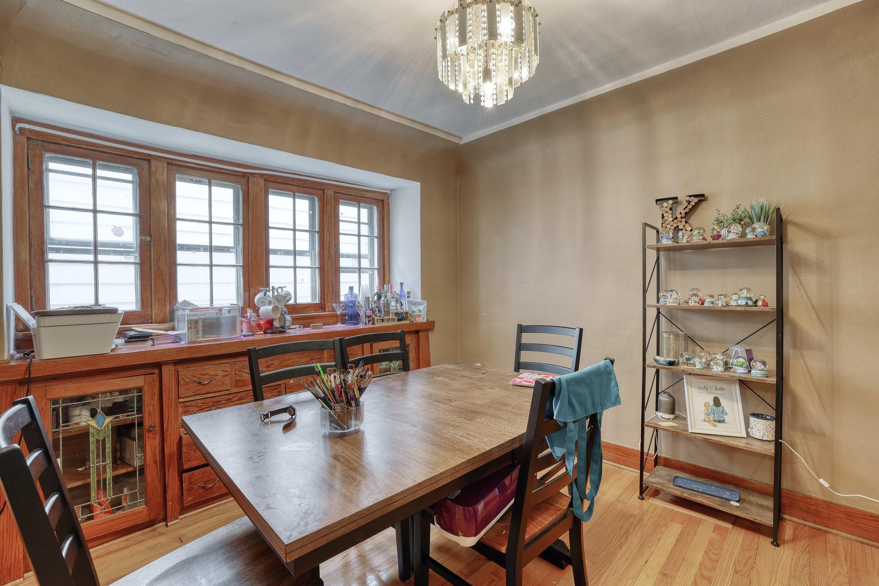 206 North 68th Street Milwaukee, WI 53213 - Photo 5 of 25 Living Room U1