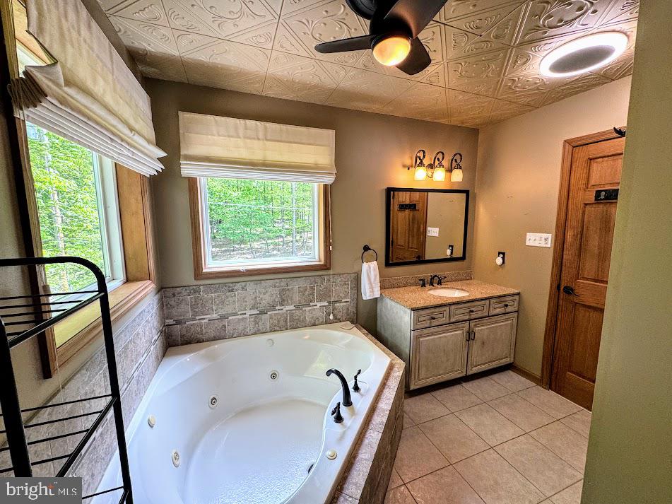 64 Algonquin Drive Hazleton, PA 18202 - Photo 27 of 64 stall tiled shower