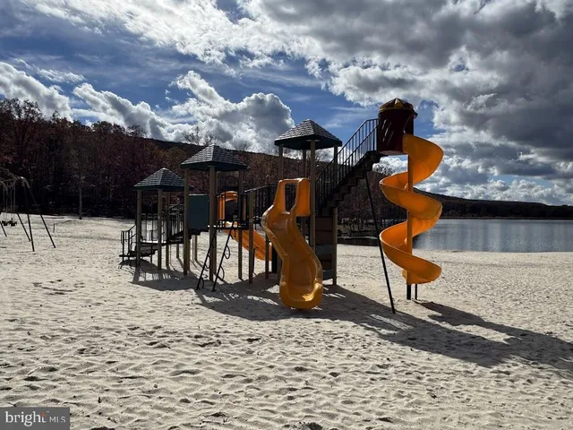 $489,900 | 64 Algonquin Drive, Hazleton, PA 18202