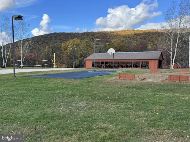 $489,900 | 64 Algonquin Drive, Hazleton, PA 18202