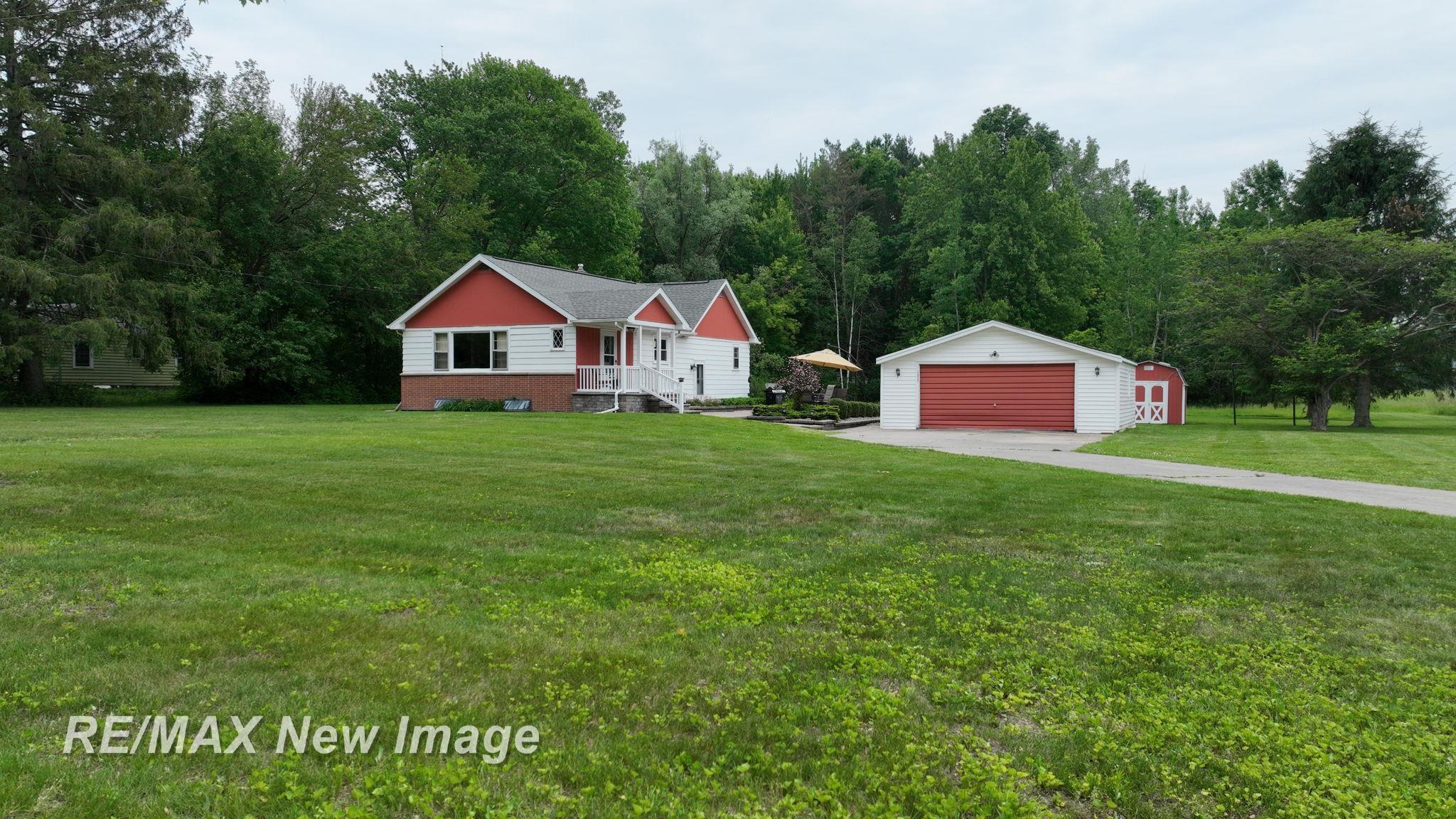 1372 Gabel Road Saginaw, MI 48601 - Photo 25 of 38 50178527-57f94456-9d29-4da5-ac38-3970cc33cf7a.JPG