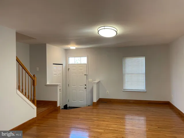 $2,900 | 3996 Royal Lytham Drive, Fairfax, VA 22033