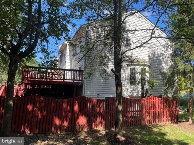 $2,900 | 3996 Royal Lytham Drive, Fairfax, VA 22033