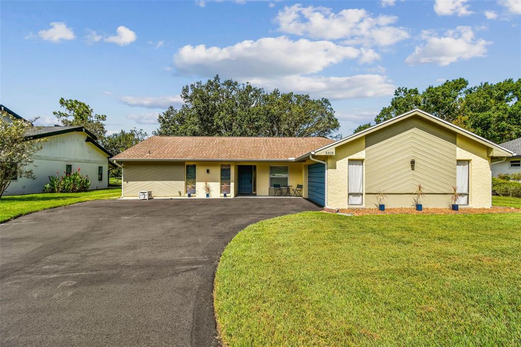 5319 Saddlebrook Way Wesley Chapel, FL 33543 - Photo 2 of 77