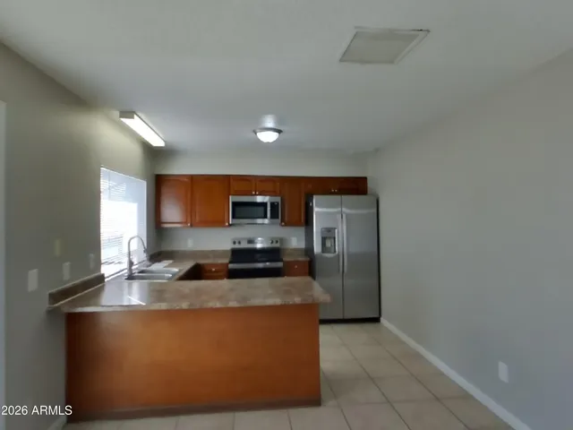 $1,909 | 6431 West Hatcher Road, Glendale, AZ 85302