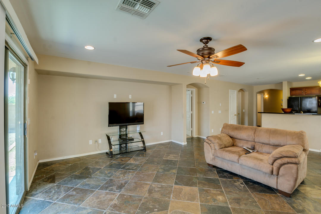 4335 West Darrel Road Laveen, AZ 85339 - Photo 6 of 31 06-Darrel