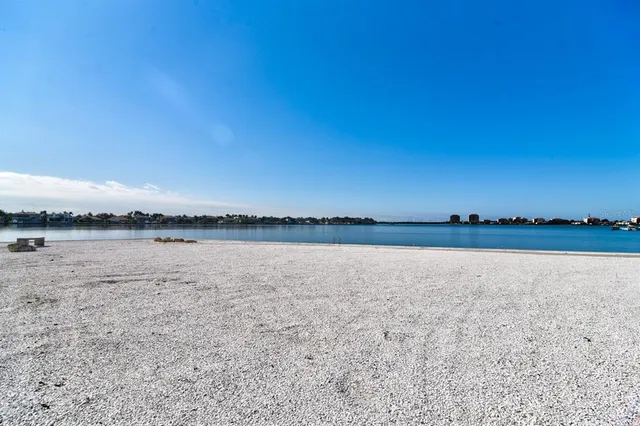 $1,670 | 4900 Brittany Drive South, Unit 1409, St. Petersburg, FL 33715