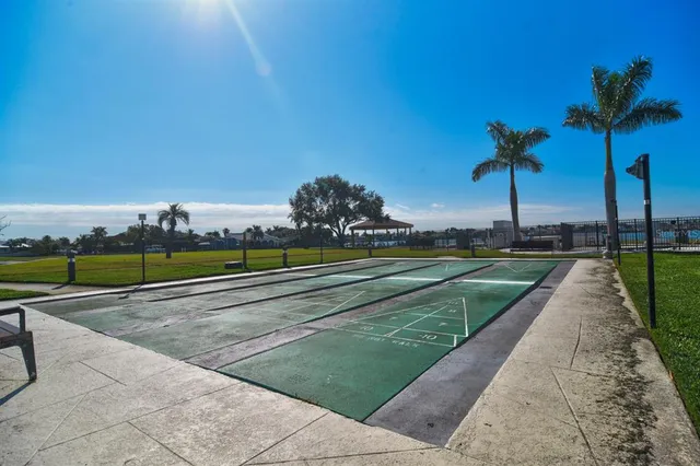 $1,670 | 4900 Brittany Drive South, Unit 1409, St. Petersburg, FL 33715