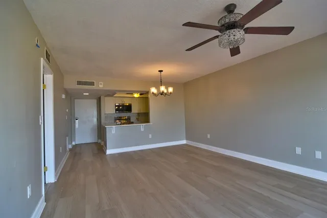 $1,670 | 4900 Brittany Drive South, Unit 1409, St. Petersburg, FL 33715