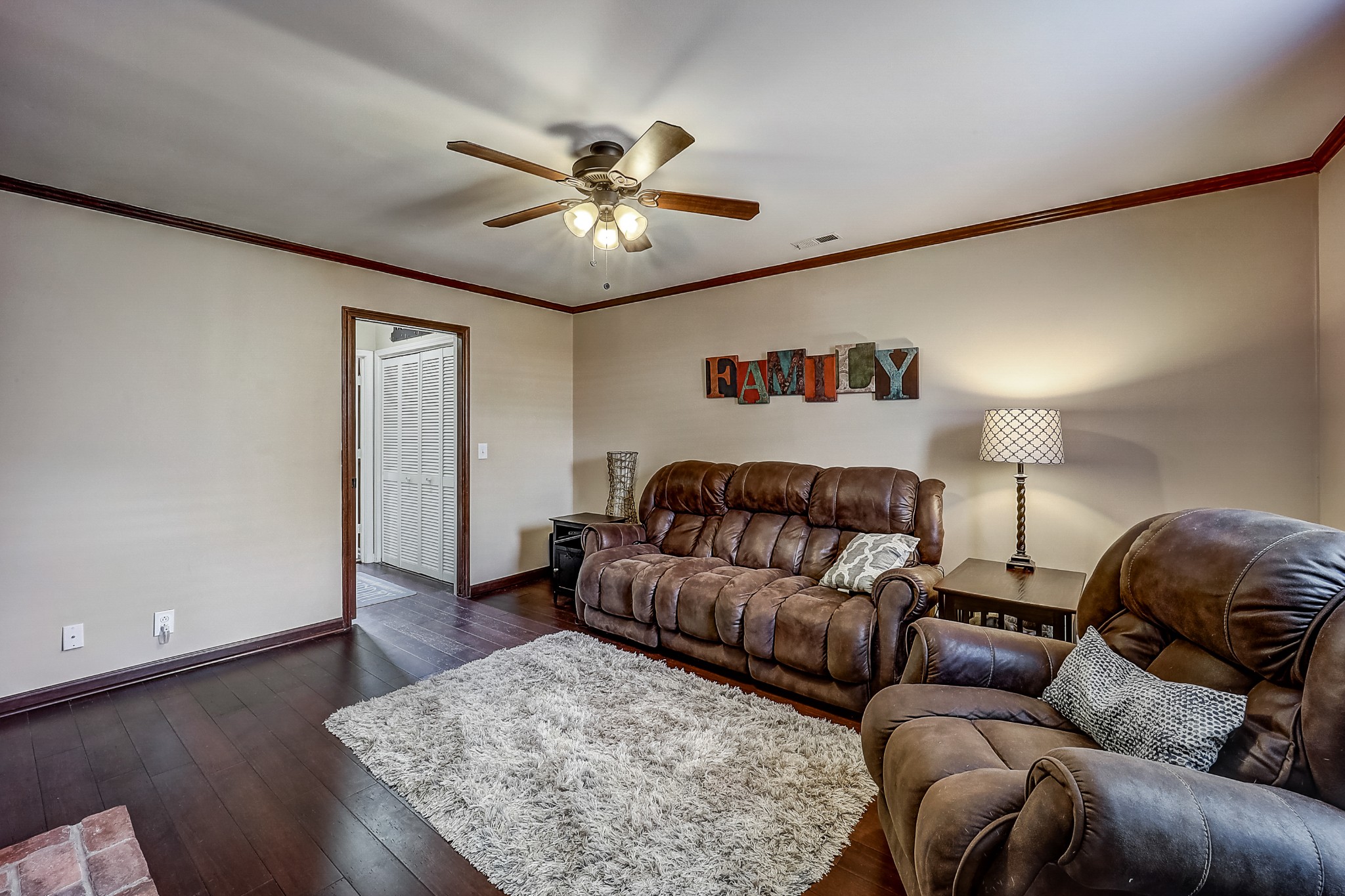 922 General George Patton Road Nashville, TN 37221 - Photo 6 of 30 a living room with furniture and a wooden floor