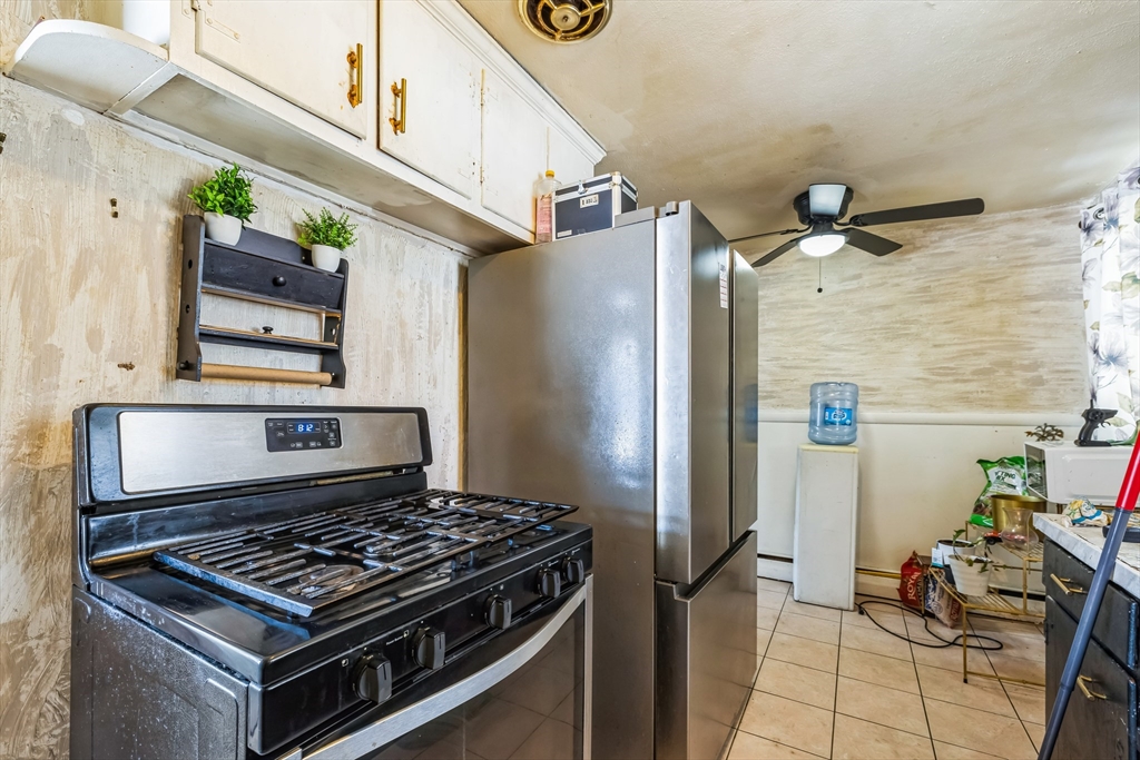 84 Navajo Road Springfield, MA 01109 - Photo 7 of 11