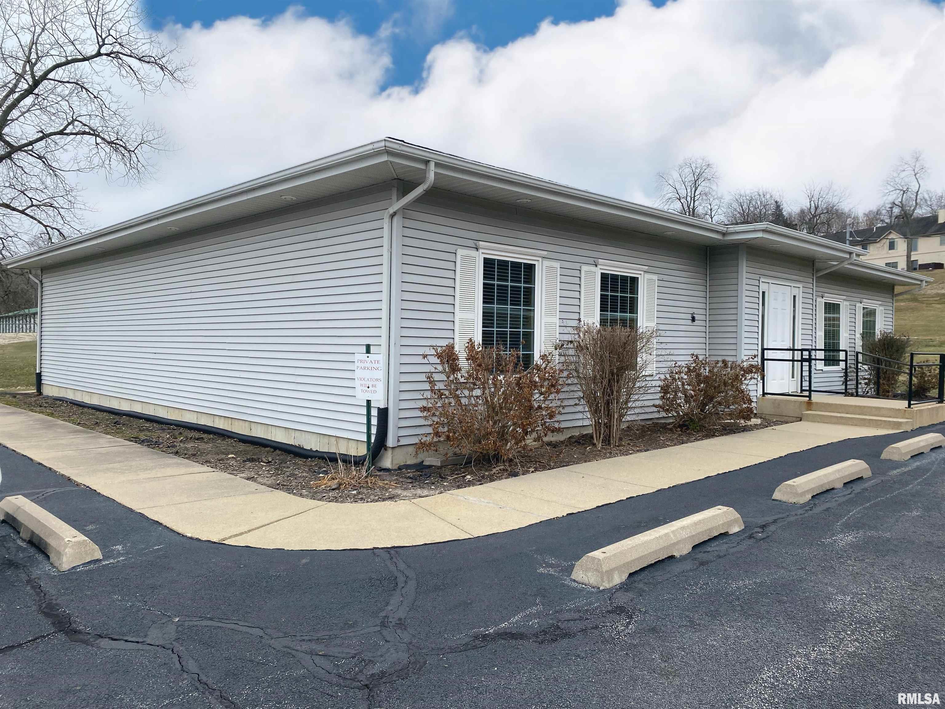 1010 Rosehill Road Port Byron, IL 61275 - Photo 2 of 13 Gallery Image 2