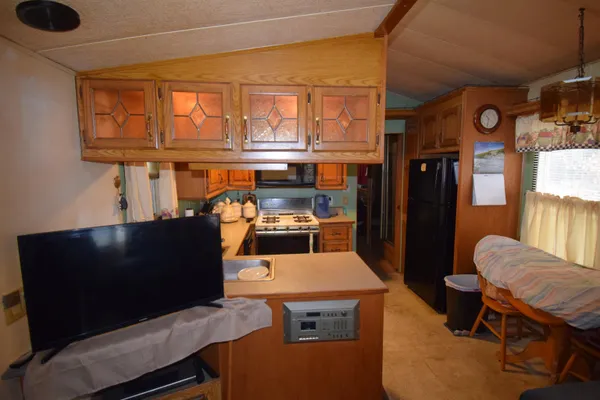 $85,000 | 6 Annaloro Boulevard, Danville, NH 03819