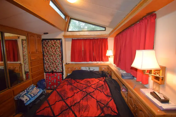 $85,000 | 6 Annaloro Boulevard, Danville, NH 03819