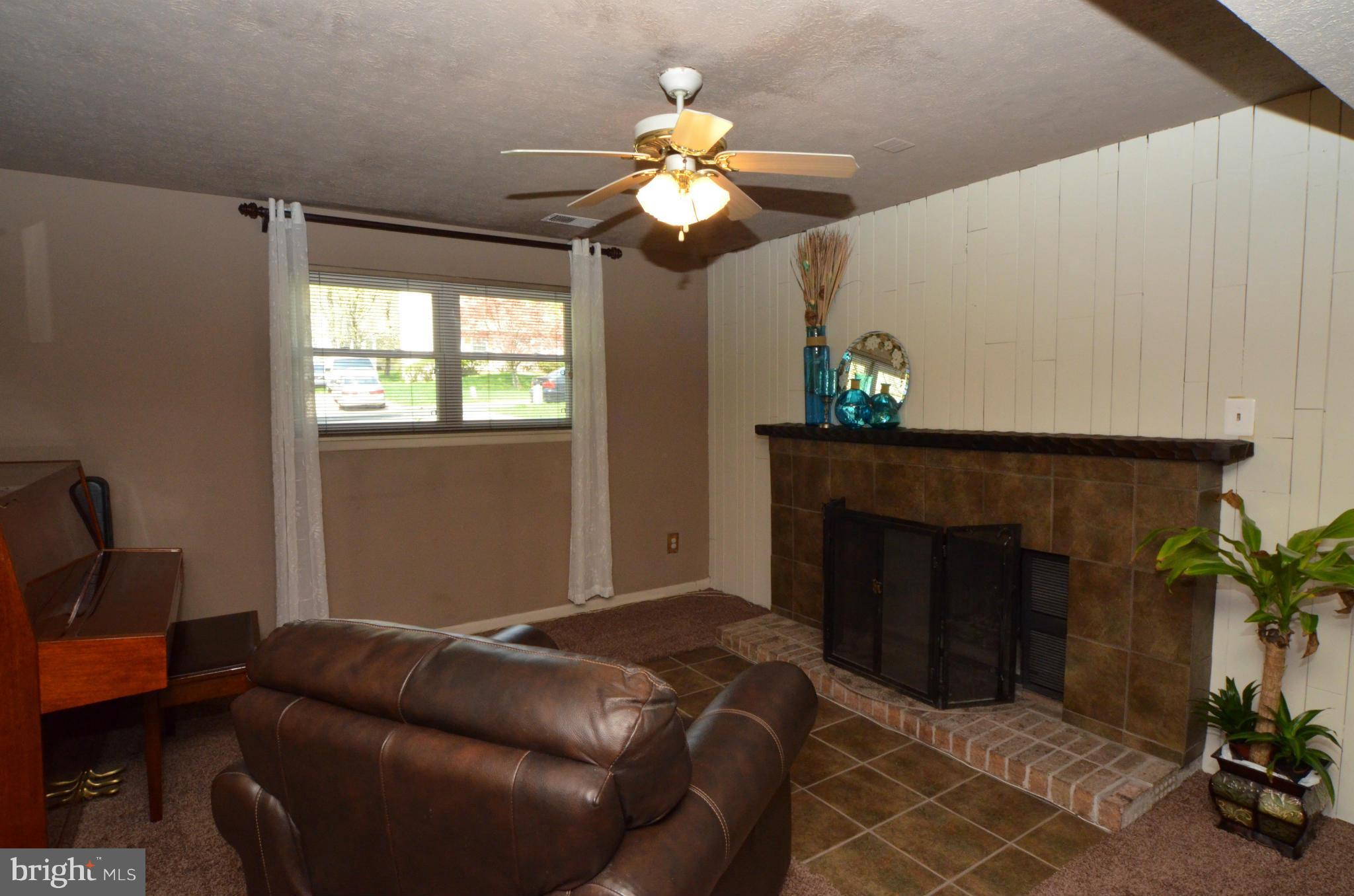 9331 Tulsemere Road Randallstown, MD 21133 - Photo 17 of 30 Family Room