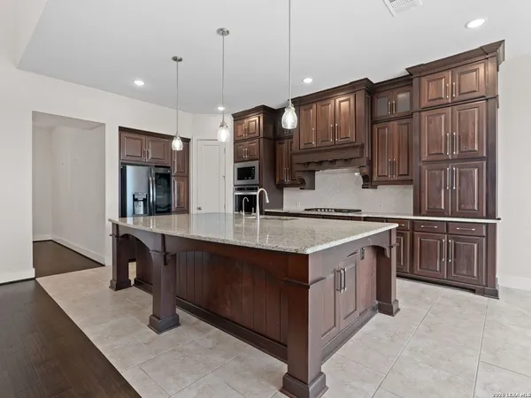 $4,000 | 4008 Canaleta, San Antonio, TX 78261