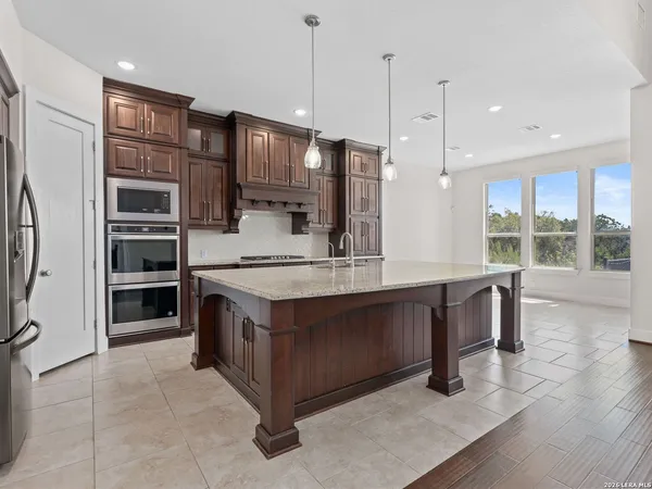 $4,000 | 4008 Canaleta, San Antonio, TX 78261