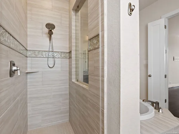 $4,000 | 4008 Canaleta, San Antonio, TX 78261