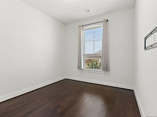 $4,000 | 4008 Canaleta, San Antonio, TX 78261