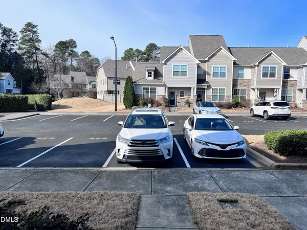 $1,800 | 15 Pilatus Drive, Durham, NC 27705