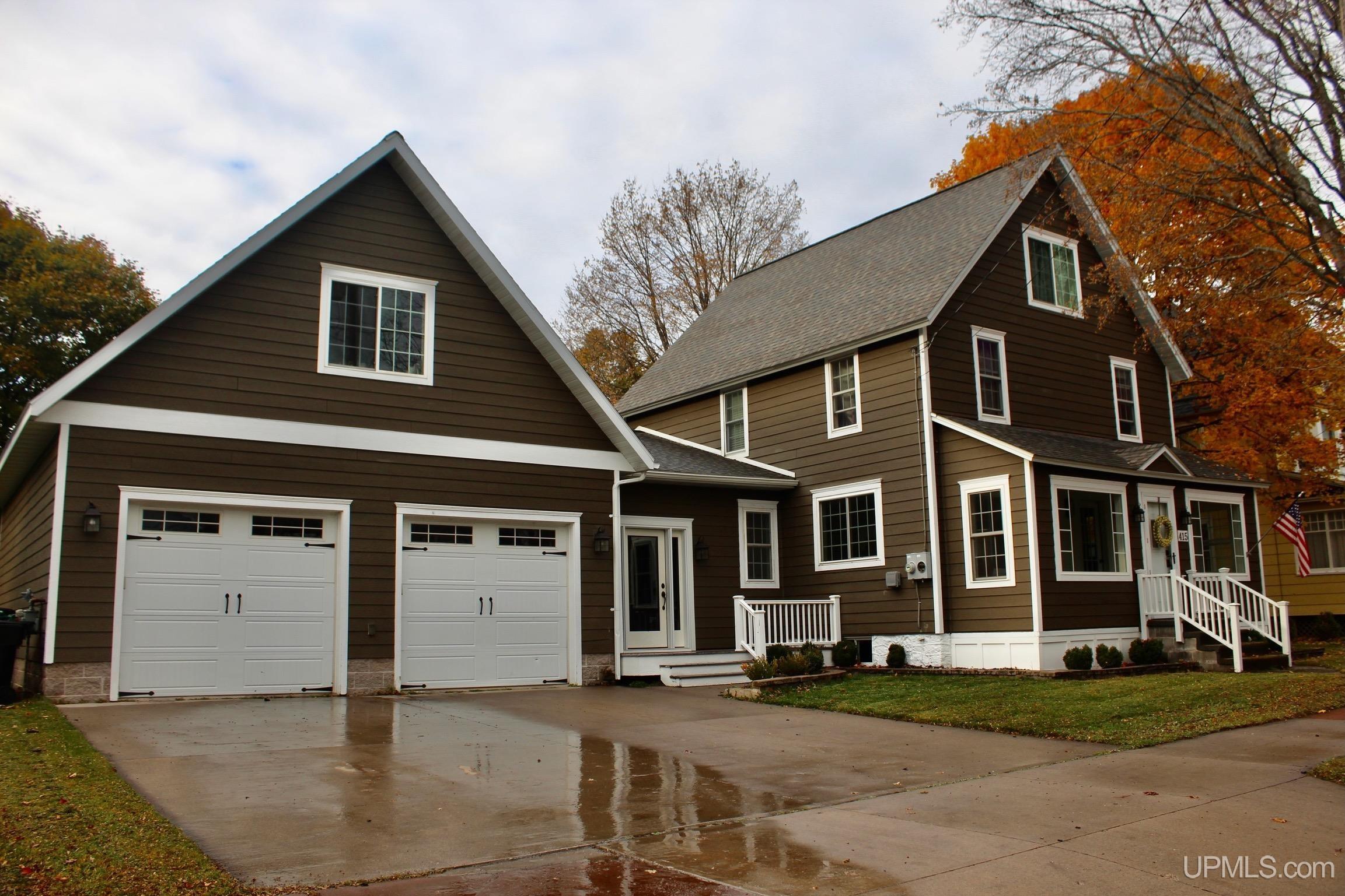 415 Kearsarge Street Calumet, MI 49913 - Photo 1 of 48