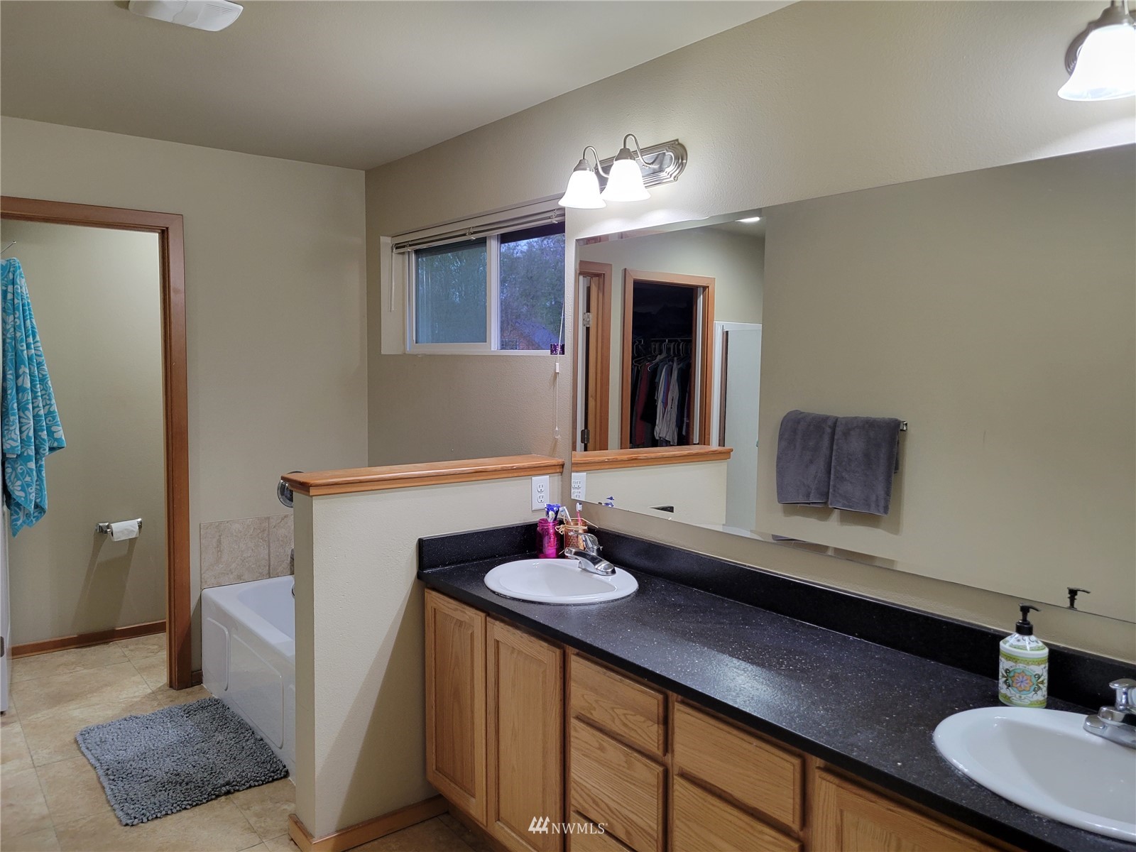 2094 Roxy Loop Ferndale, WA 98248 - Photo 17 of 23 Gallery Image 17